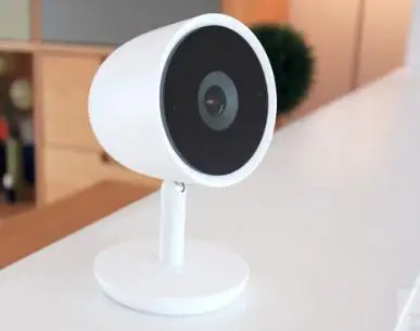 green light on nest camera